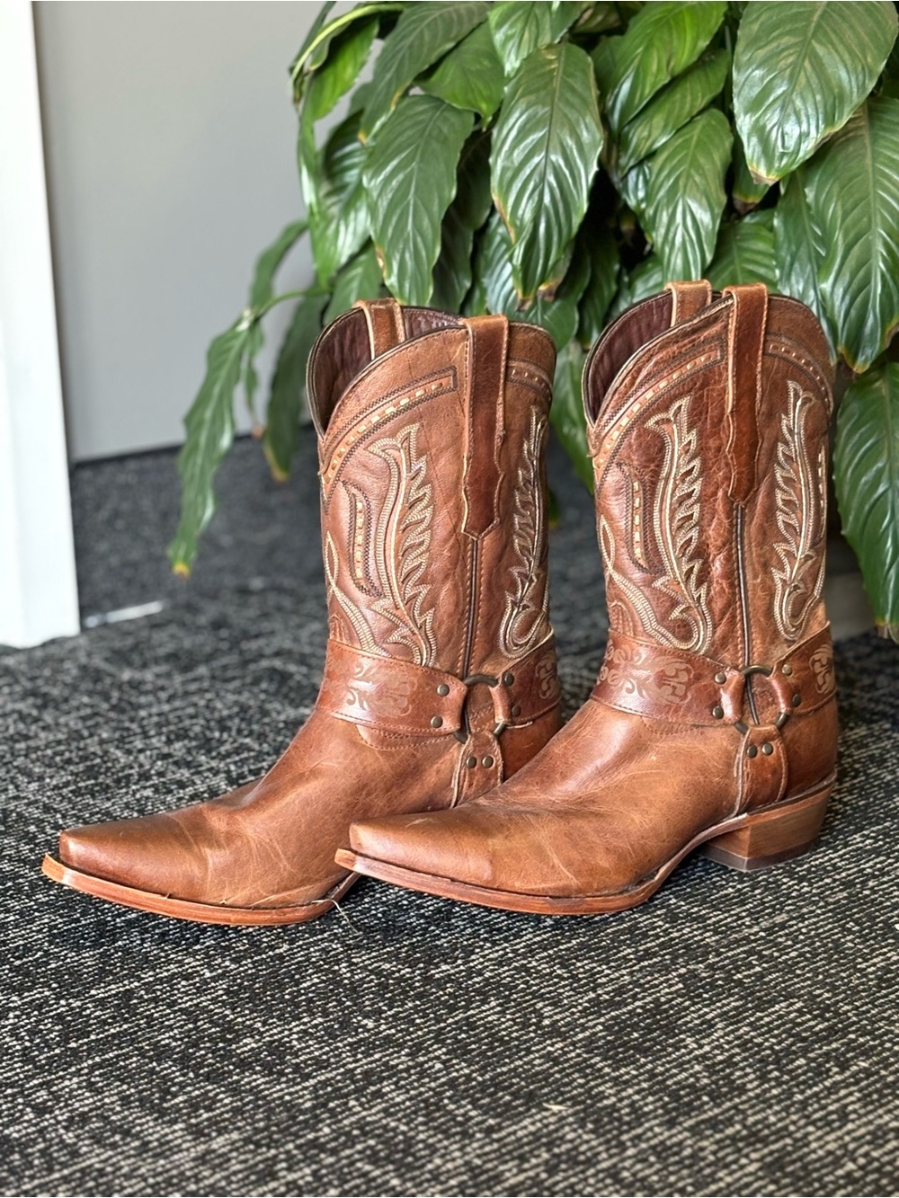 SOTO BOOTS Brown Western Heeled Boots